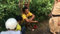 nhom con do tan cong canh sat vi nhan dien nham