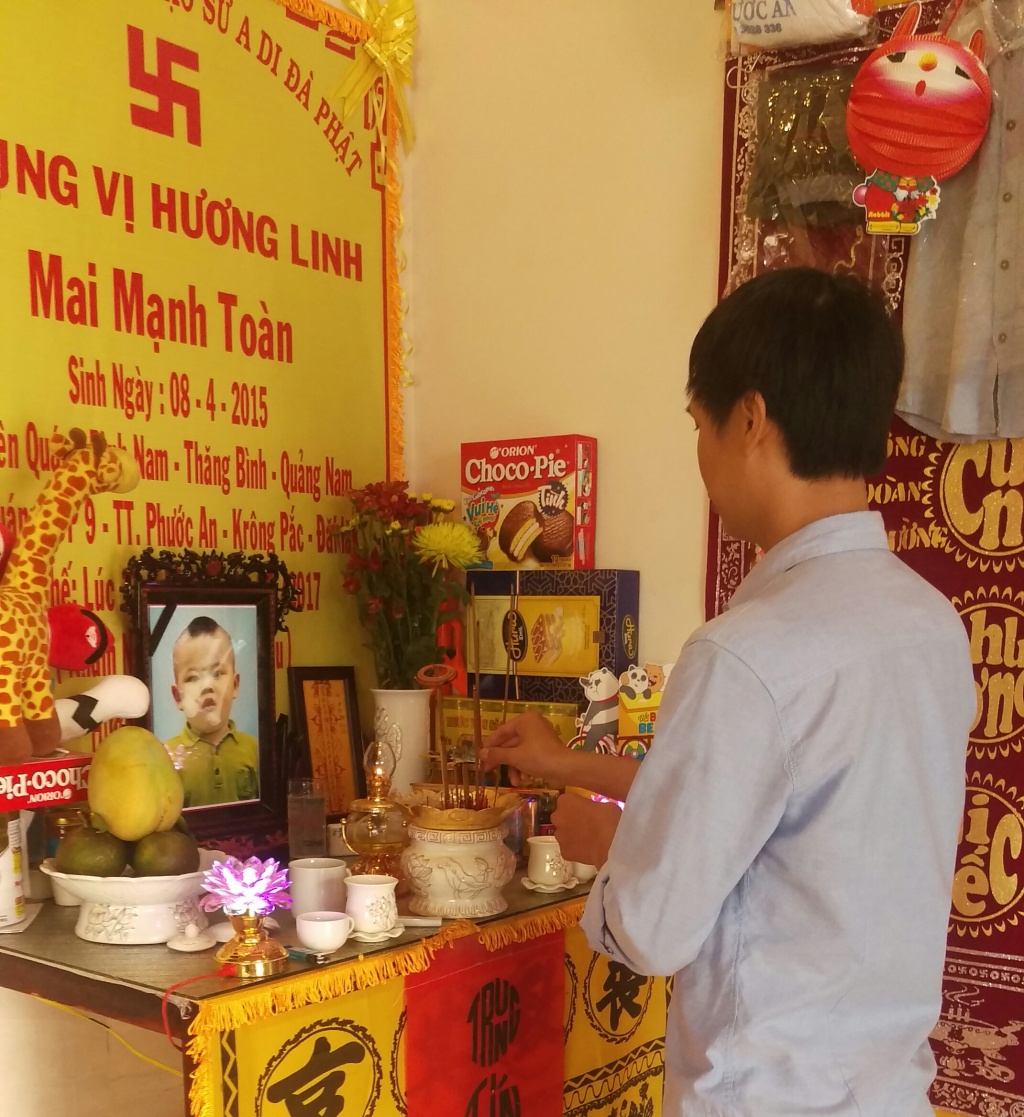 be 2 tuoi tu vong sau 1 ngay nhap vien vi tieu chay gia dinh noi benh vien tho o