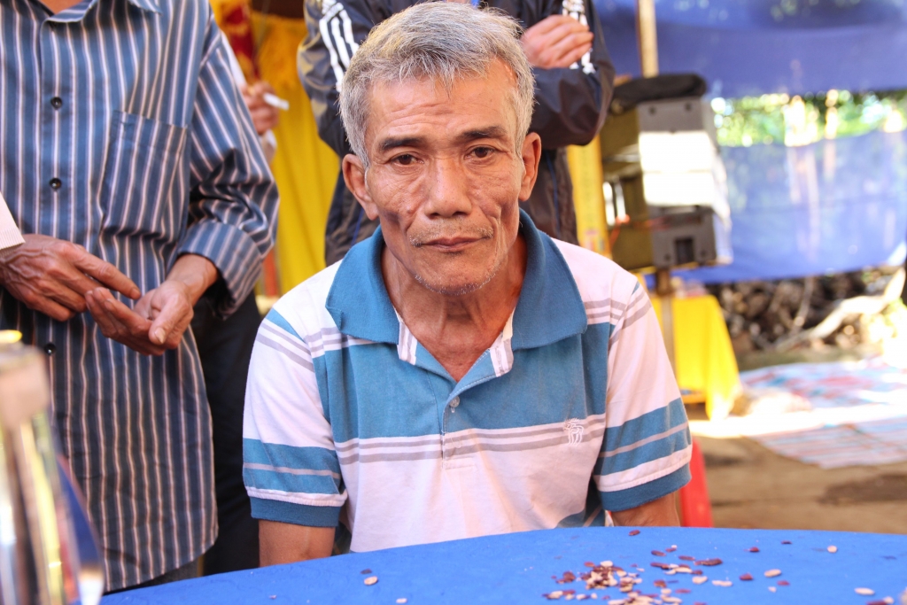 vu can vo chong mau thuan vo tinh bi dam tu vong noi dau nguoi o lai