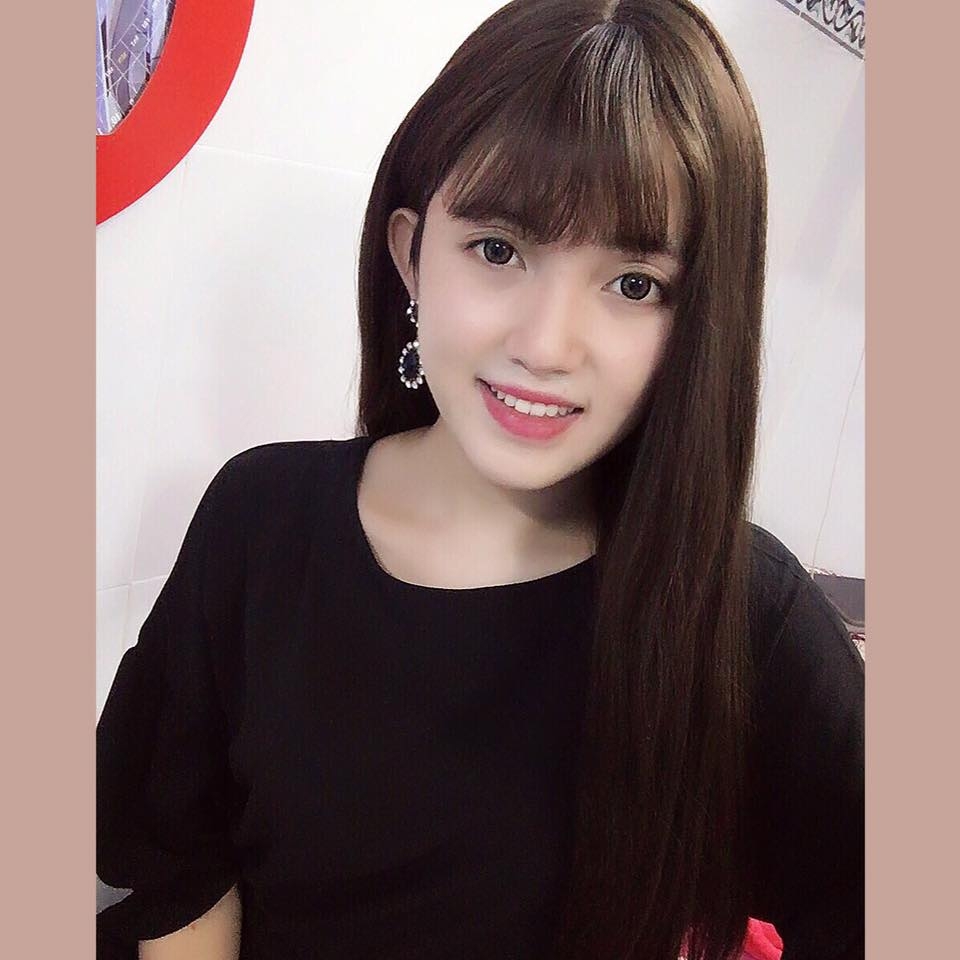 nhan sac nhin la me cua nhung co nang chuyen gioi lam dien dao cong dong mang
