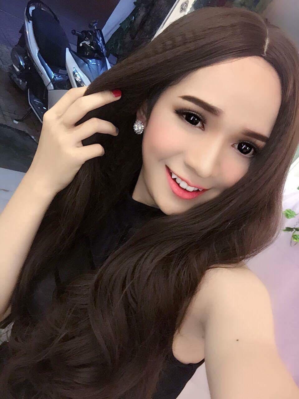 nhan sac nhin la me cua nhung co nang chuyen gioi lam dien dao cong dong mang