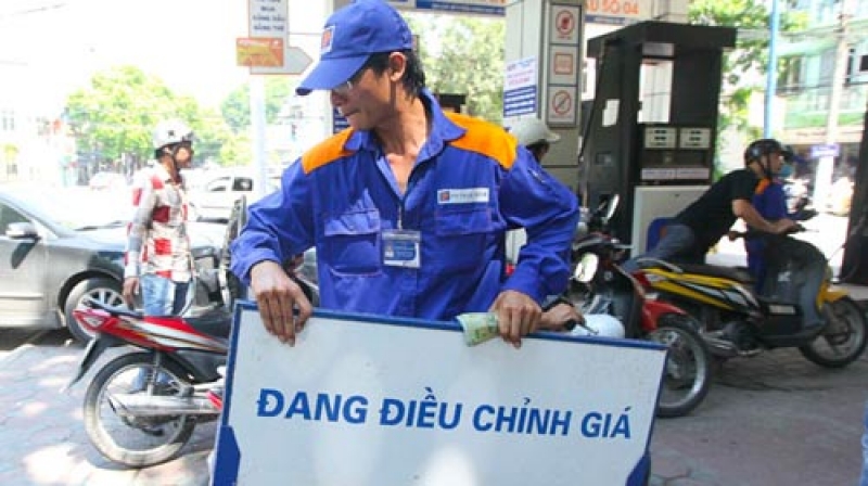 gia xang bat ngo tang manh tu chieu 182