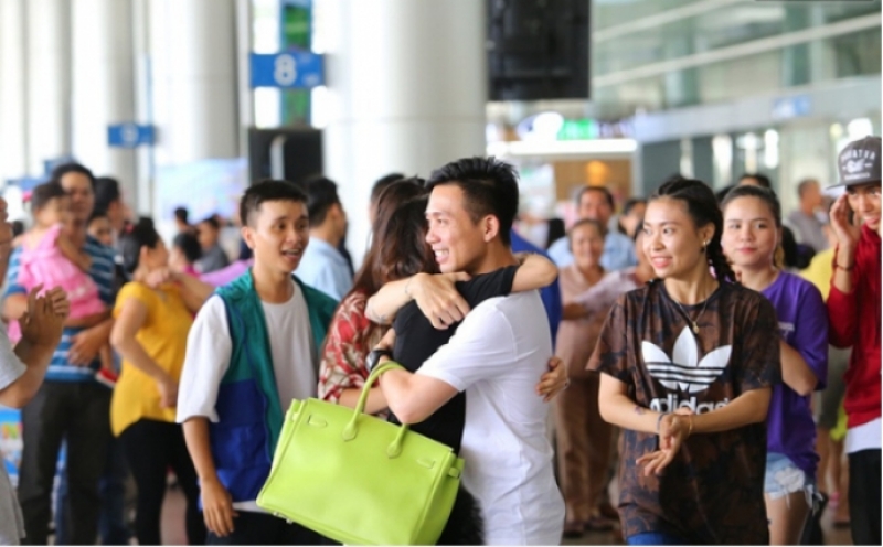 dai gia minh nhua doan tu vo con sau nhung ngay vat va doi tu tu