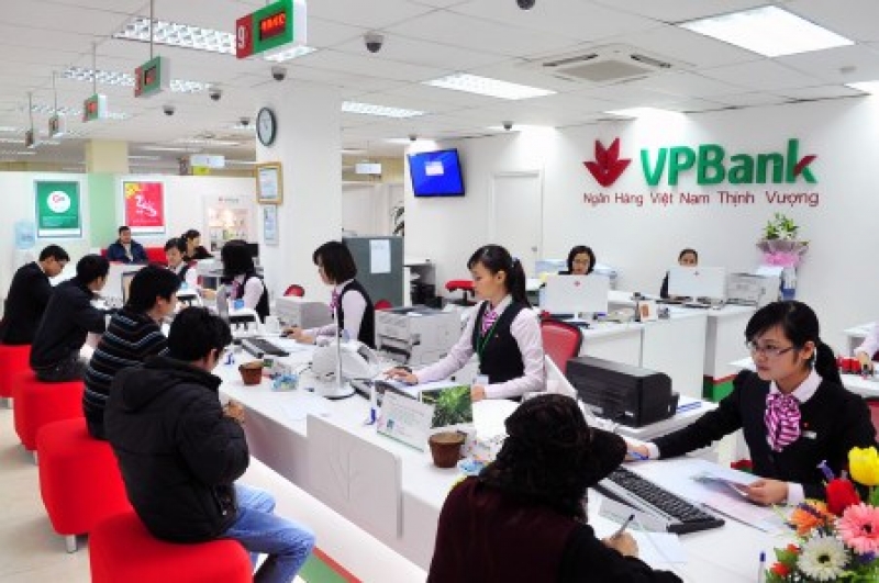 vu khach hang vpbank mat 26 ti dong trach nhiem thuoc ve ai