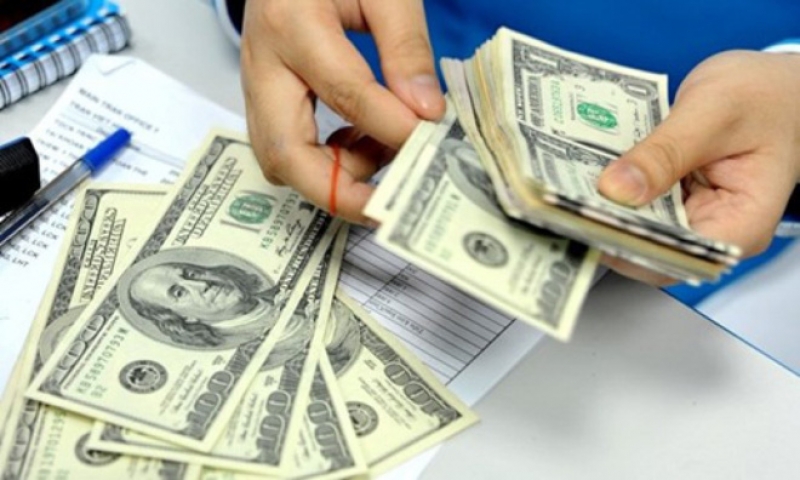 gia usd hom nay 308 giam nhe 5 10 dong