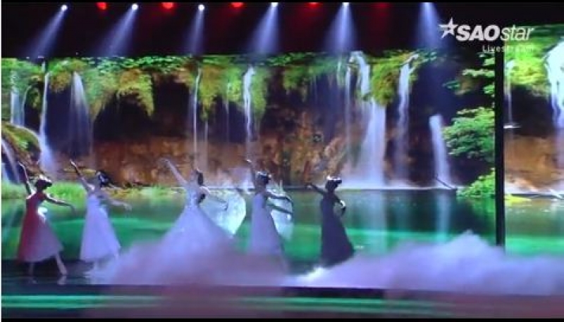 chung ket the face 2016 phi phuong anh tro thanh quan quan