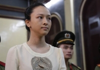 vu hoa hau phuong nga dai gia noi hop dong tinh ai la dan dung