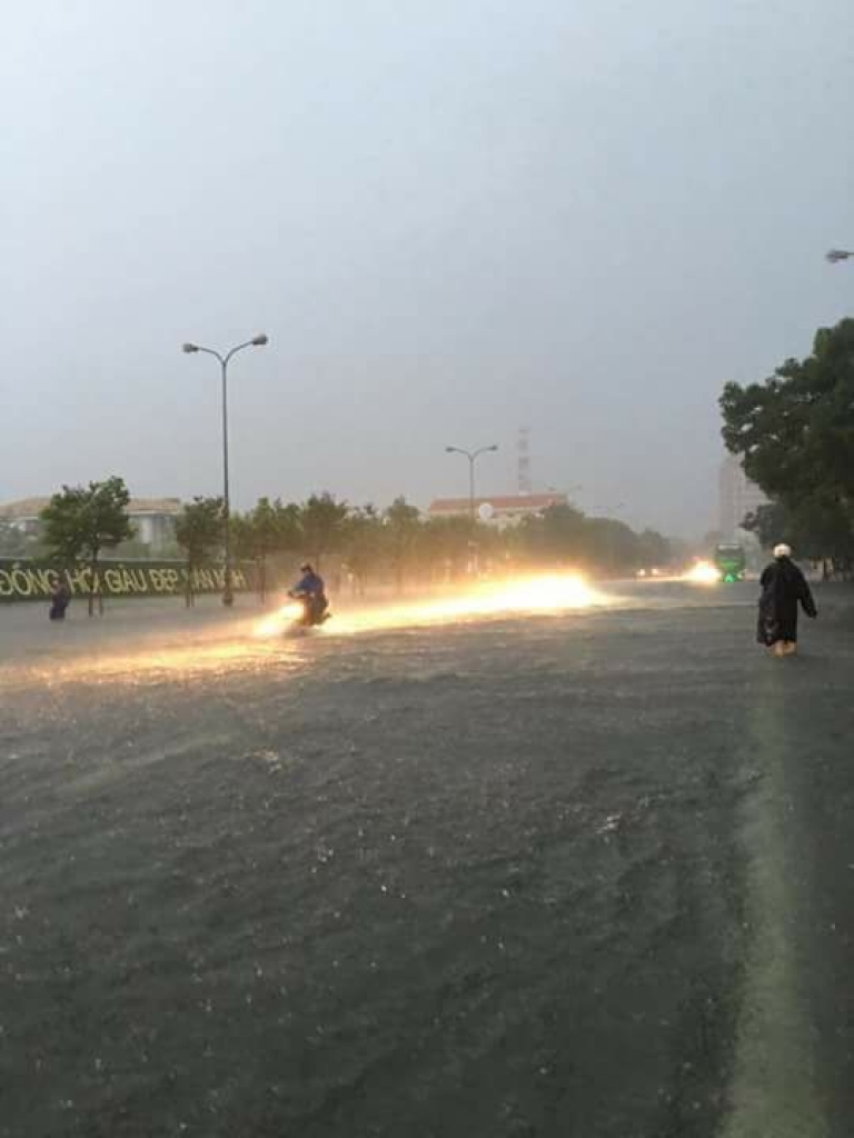 nhoi long hinh anh quang binh tan hoang vi mua lu