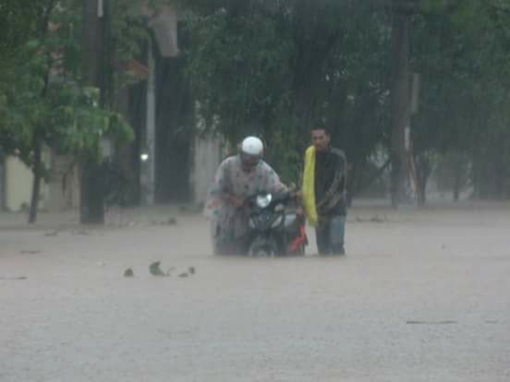nhoi long hinh anh quang binh tan hoang vi mua lu