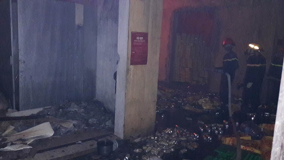 ha noi chay lon tai xuong son thuoc cum cong nghiep xa la phu