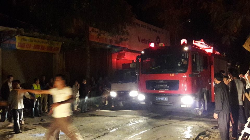 Hà Nội: Cháy lớn tại xưởng sơn thuộc cụm Công nghiệp xã La Phù ha noi chay lon tai xuong son thuoc cum cong nghiep xa la phu