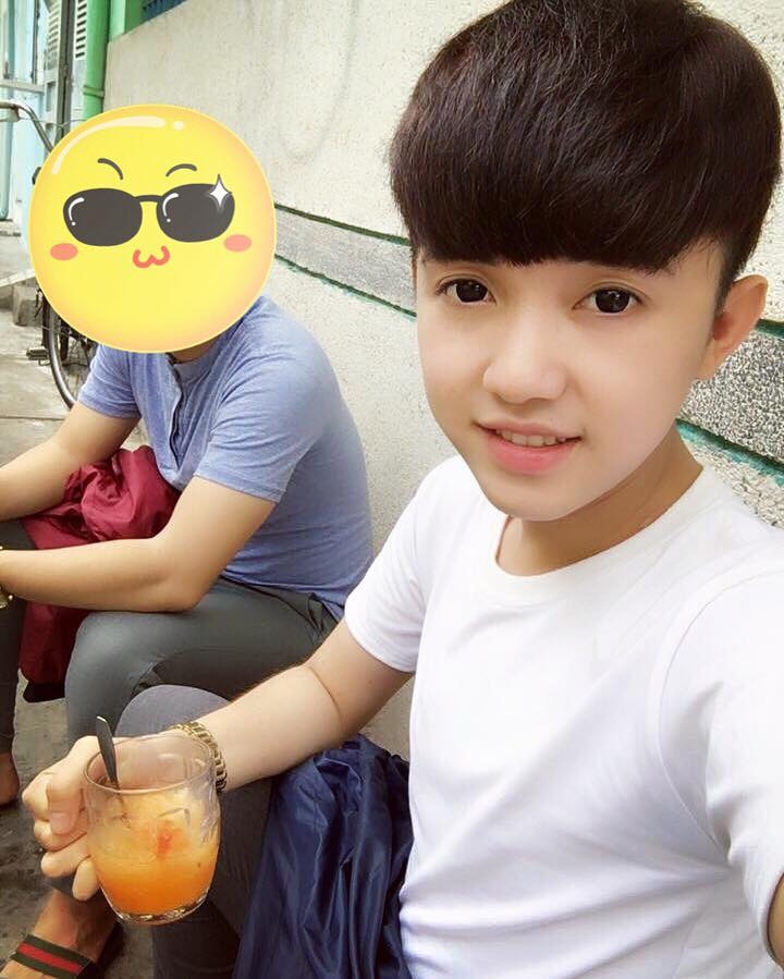 co gai dep khong ti vet va bi mat khien cong dong mang khong tin o mat minh