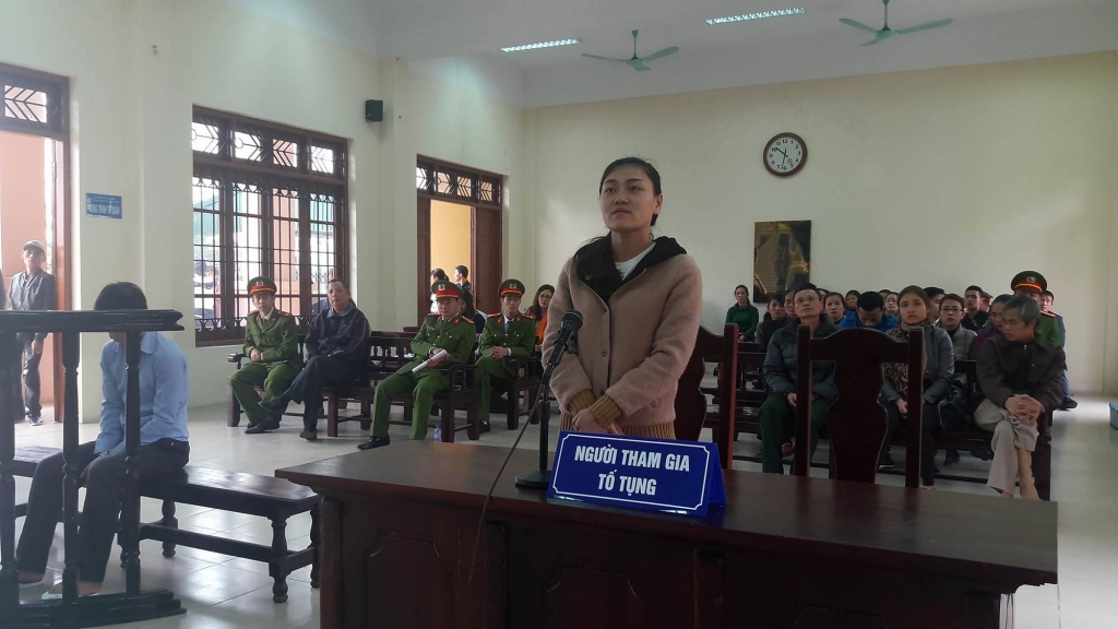 tai xe lai xe camry dam chet 3 nguoi o pho ai mo linh an