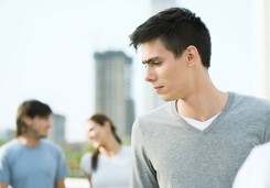 Tâm sự của người chồng đứng cửa nhà nghỉ đợi vợ ngoại tình làm 'nóng' mạng xã hội