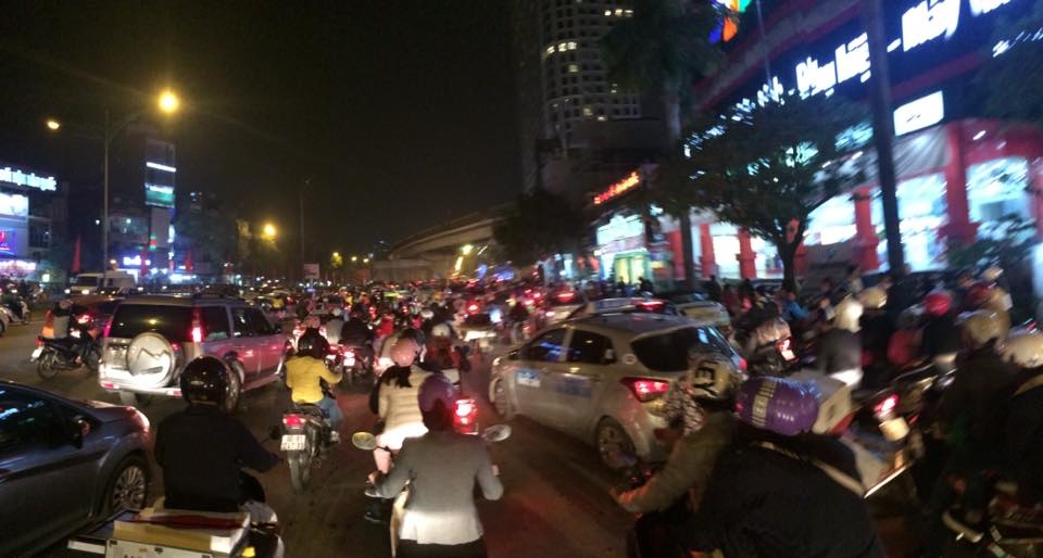 ha noi tp hcm ruc ro dem noel