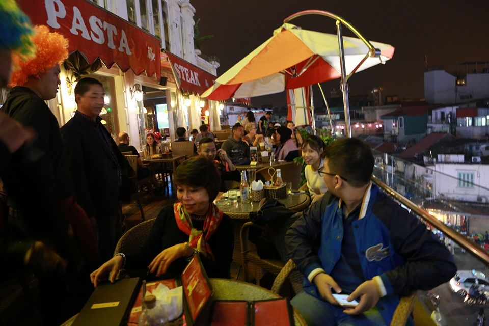 ha noi tp hcm ruc ro dem noel