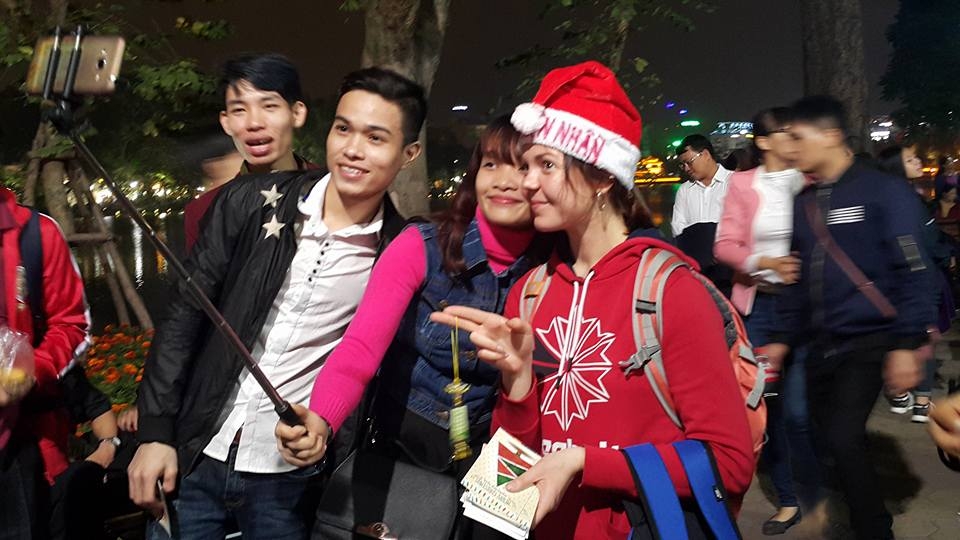truc tiep ha noi tp hcm ruc ro dem noel