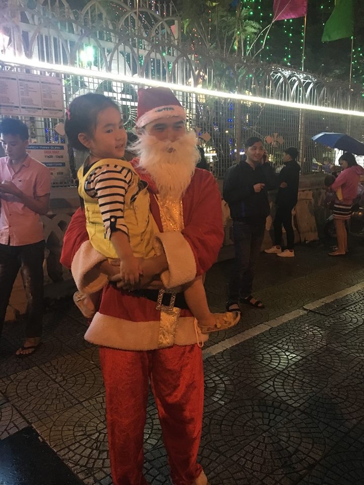 truc tiep ha noi tp hcm ruc ro dem noel