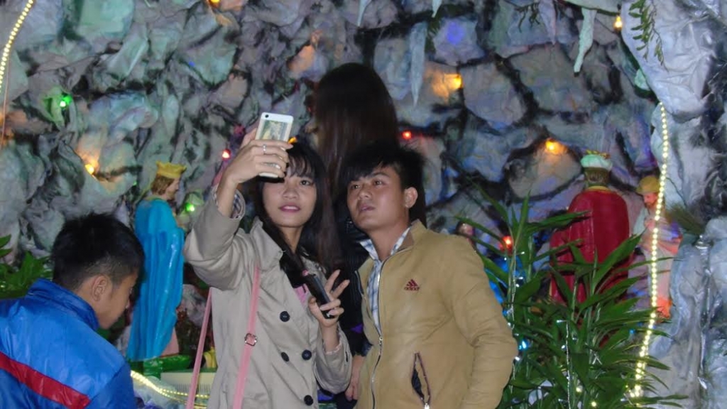 truc tiep ha noi tp hcm ruc ro dem noel