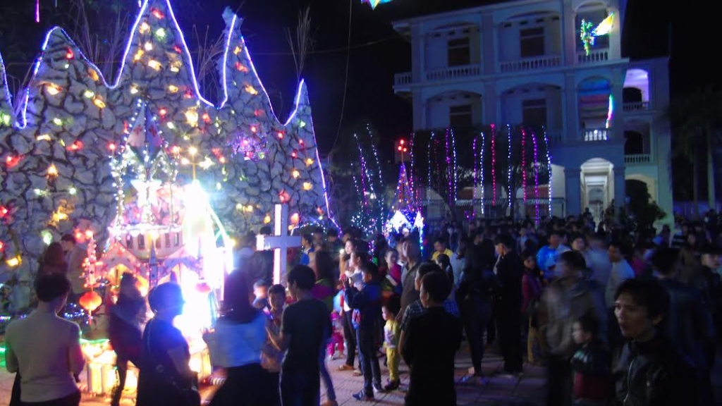 truc tiep ha noi tp hcm ruc ro dem noel
