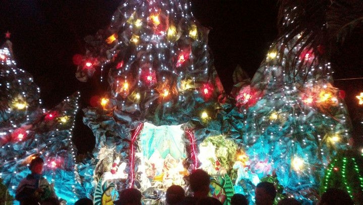 Trực tiếp: Hà Nội, TP HCM rực rỡ đêm Noel truc tiep ha noi tp hcm ruc ro dem noel