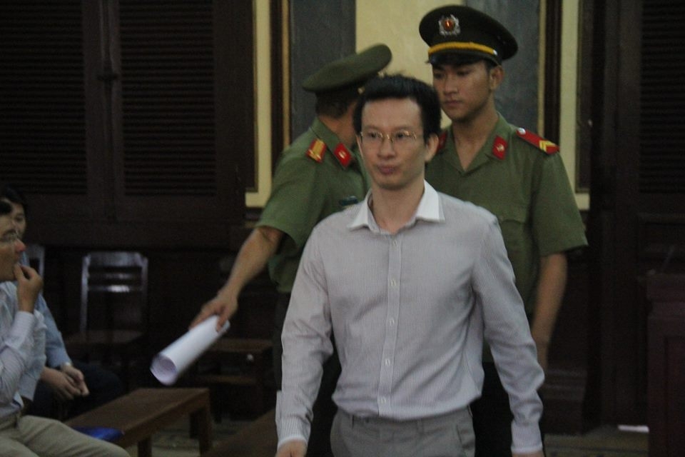 truc tiep xet xu phuc tham pham cong danh va dong pham