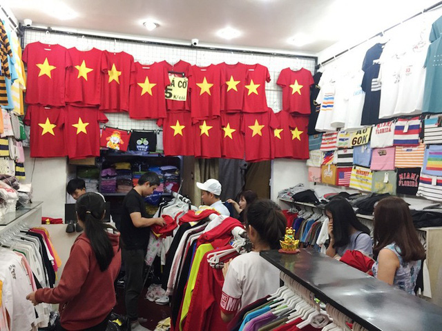 ban ao co co vu u23 viet nam noi chay hang noi thu dam 80 trieu dongngay