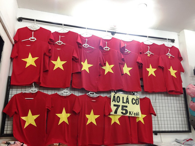 ban ao co co vu u23 viet nam noi chay hang noi thu dam 80 trieu dongngay