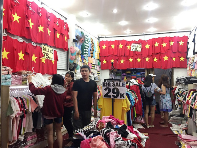 ban ao co co vu u23 viet nam noi chay hang noi thu dam 80 trieu dongngay