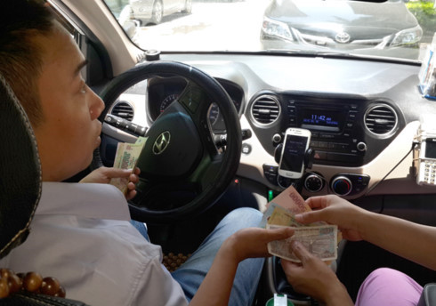 nhieu tai xe om no tinh bo nghe vi vo mong uber grab
