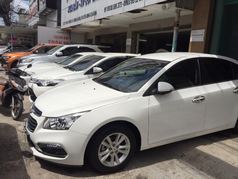 co lai chanh choe dip can tet dan buon xe cu toat mo hoi