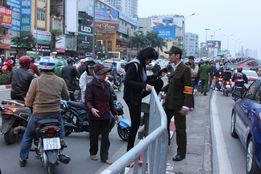 dai le cau an o chua phuc khanh treo rao vao chua ngoi long duong bai vong