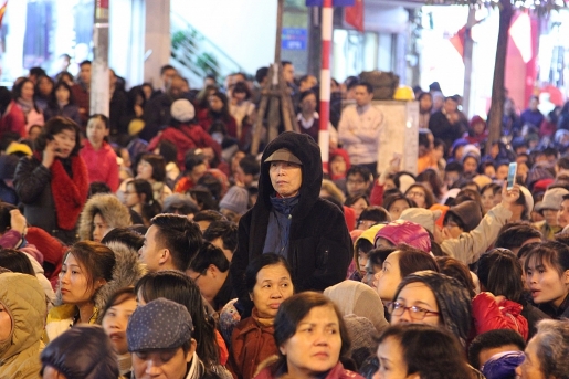 dai le cau an o chua phuc khanh treo rao vao chua ngoi long duong bai vong