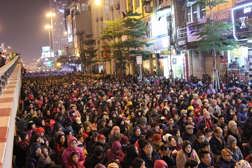 dai le cau an o chua phuc khanh treo rao vao chua ngoi long duong bai vong