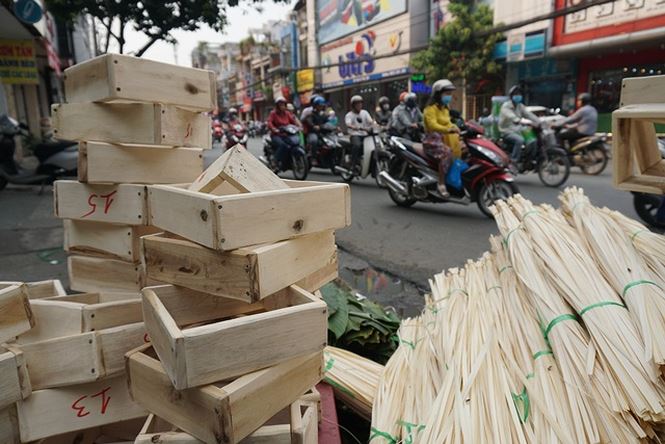 120000 dong mot bo la dong ban via he sai gon