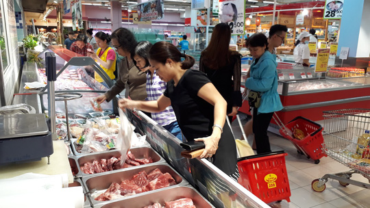 thi truong 27 tet noi chat kin cho vang hoe