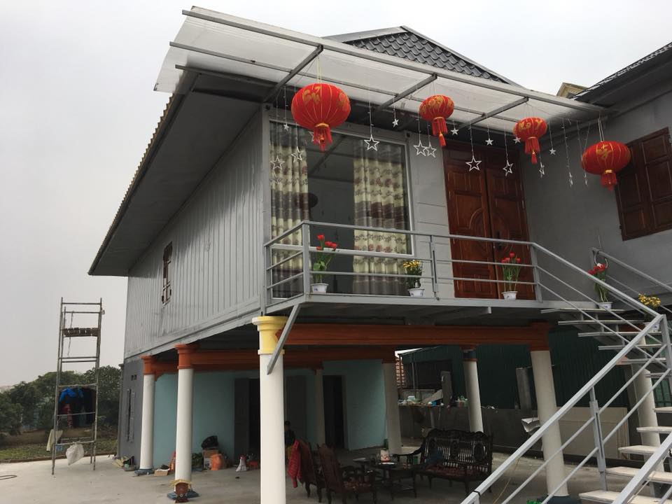 ngoi nha doc di la o hai duong dung tu 2 thung container chi phi chi 500 trieu dong