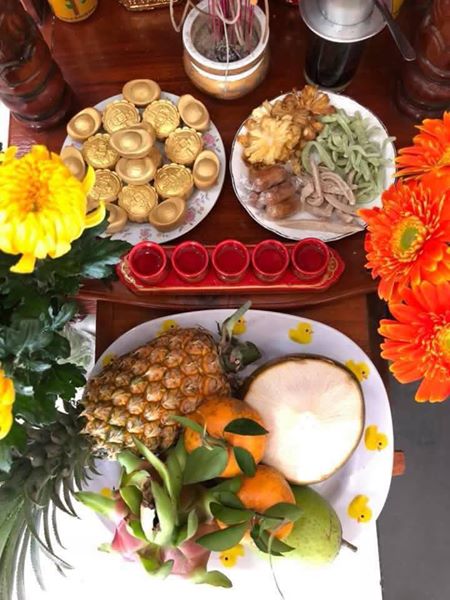 ngay than tai banh hinh thoi vang dep mat hut ba noi tro
