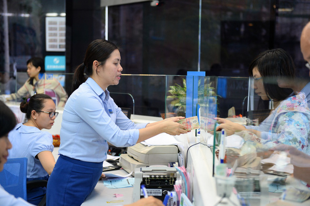 nguoi mat 245 ti khong dong y dua ra toa nhu eximbank de xuat
