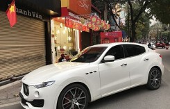 Đại gia đi siêu xe Maserati 7 tỉ đồng mua bao nhiêu vàng cầu may?