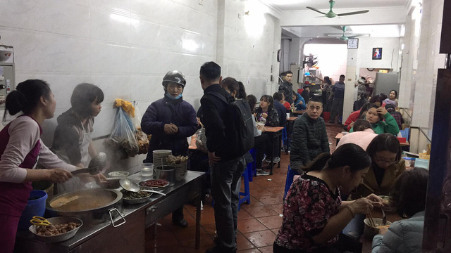 gia oc tang dan ha noi chep mieng them vi nhieu hang bun oc tam nghi sau tet
