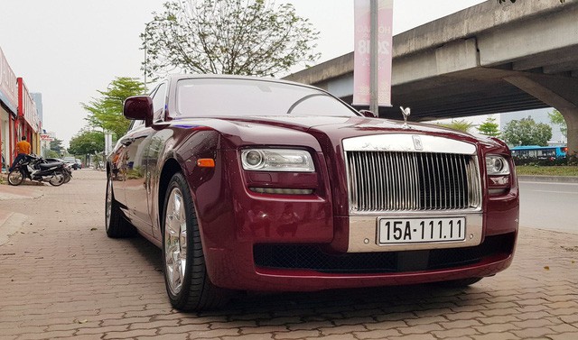 Rao bán Roll-Royce Ghost biển ngũ quý 1 giá hơn 11 tỷ rao ban roll royce ghost bien ngu quy 1 gia hon 11 ty