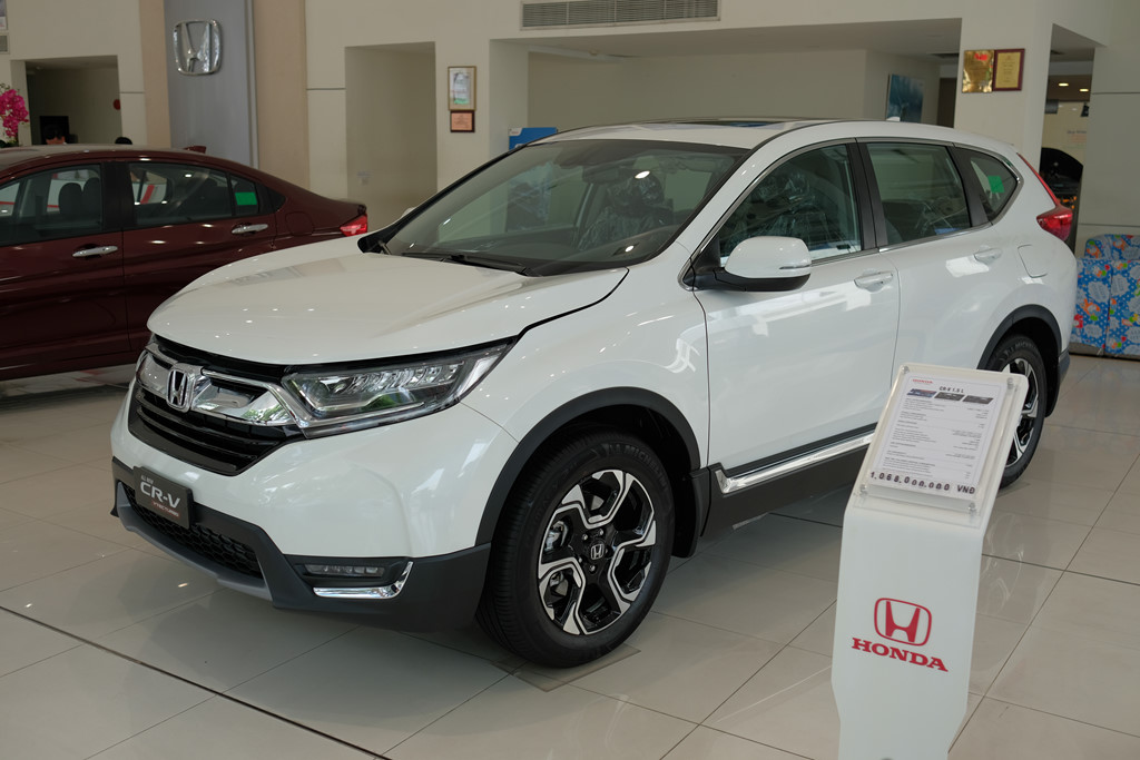 honda cr v huong thue nhap khau 0 ve dai ly giao xe som 1 thang