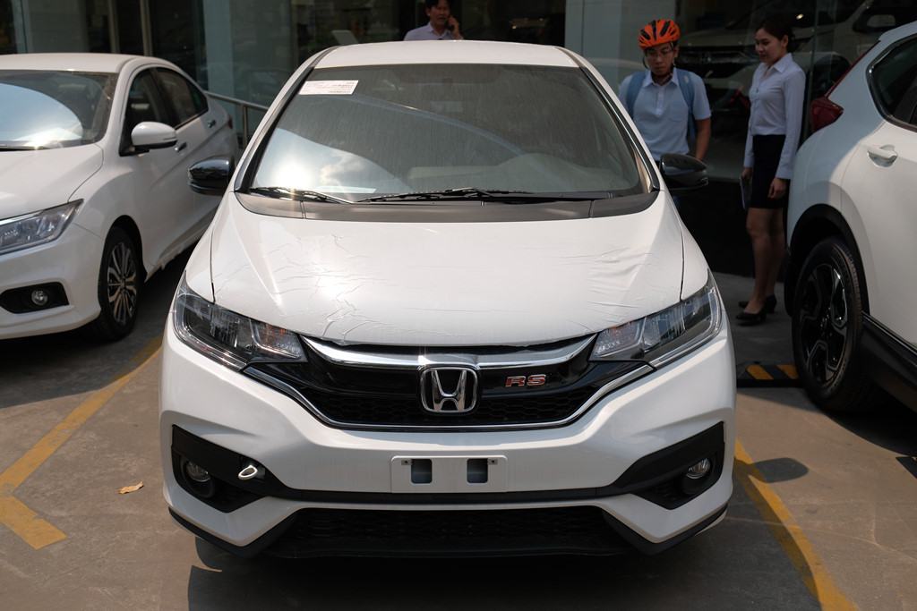 honda cr v huong thue nhap khau 0 ve dai ly giao xe som 1 thang