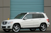 mercedes benz glc 200 khoi diem tu 1684 ti dong
