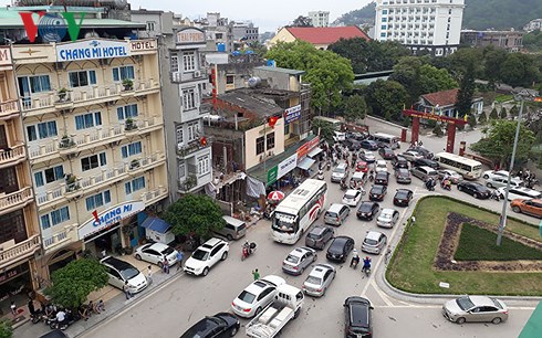 chong mat voi gia nha nghi trong nhung ngay le