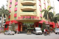 thien ngoc minh uy dong cua hon 17000 nguoi chua den doi tien
