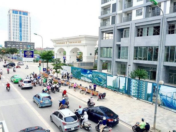 tin kinh te ngay 226 saigonbank thay loat sep lon xang dau dong loat giam gia