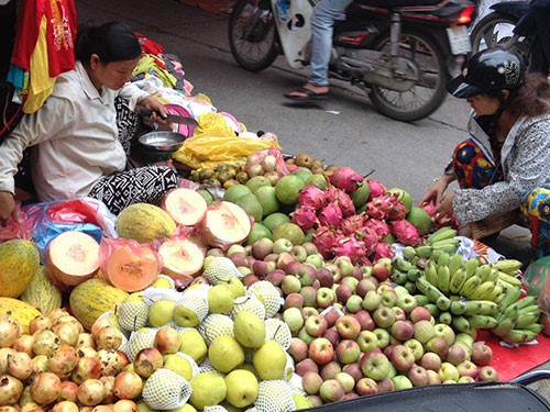 moi ngay nguoi viet moc hau bao 58 ty dong an rau qua trung quoc thai lan