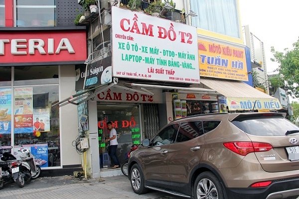 bmw lexus dong loat ra tiem cam do dan ca do khoc rong ban re o to